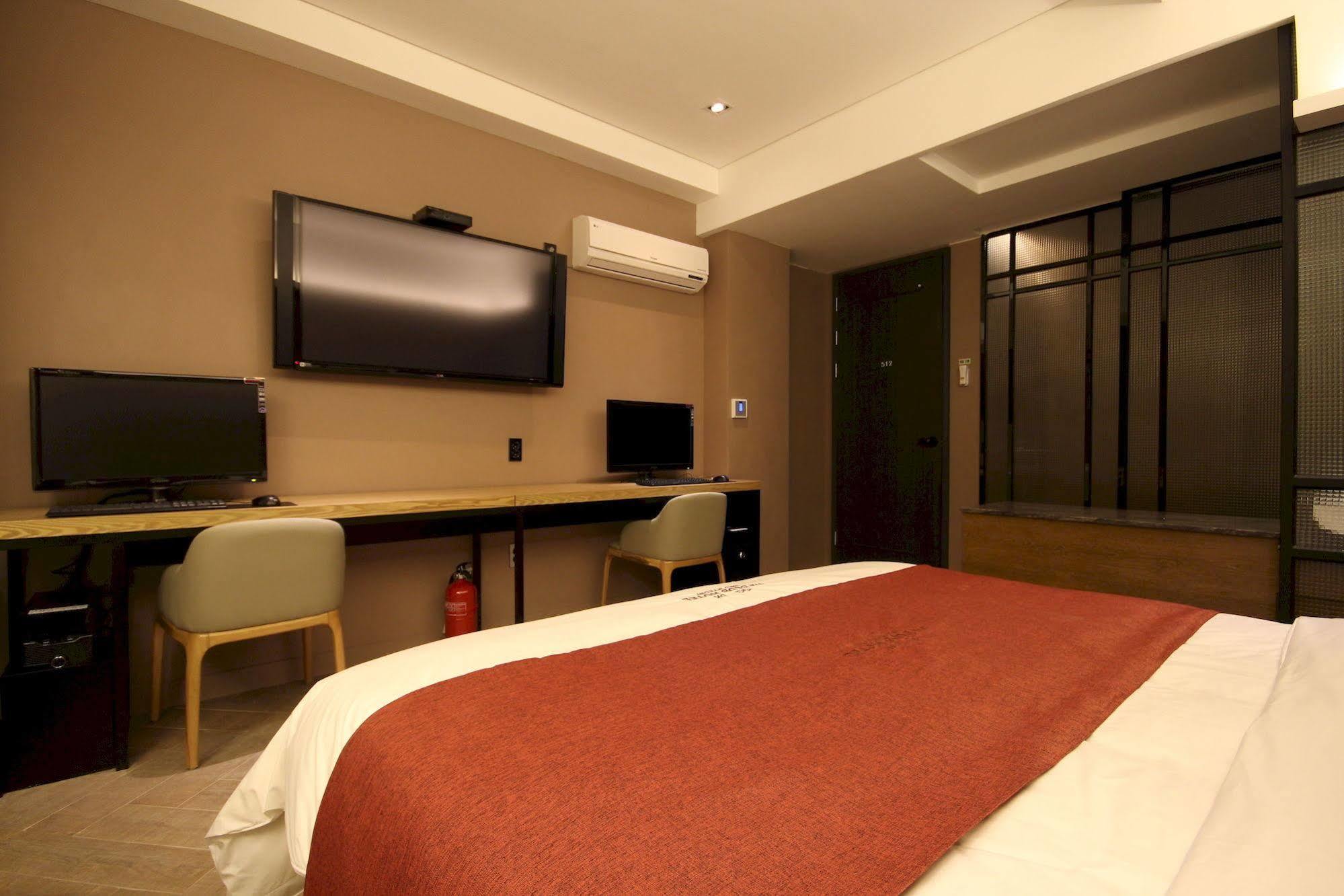 The Club Hotel Seomyeon Busan Exterior foto